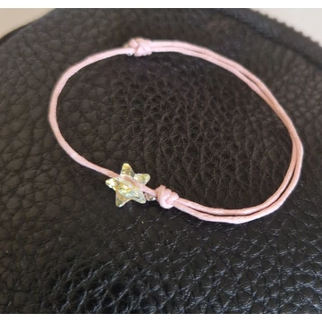Csúszó csomós Swarovski medálos kézzel fűzött karkötő