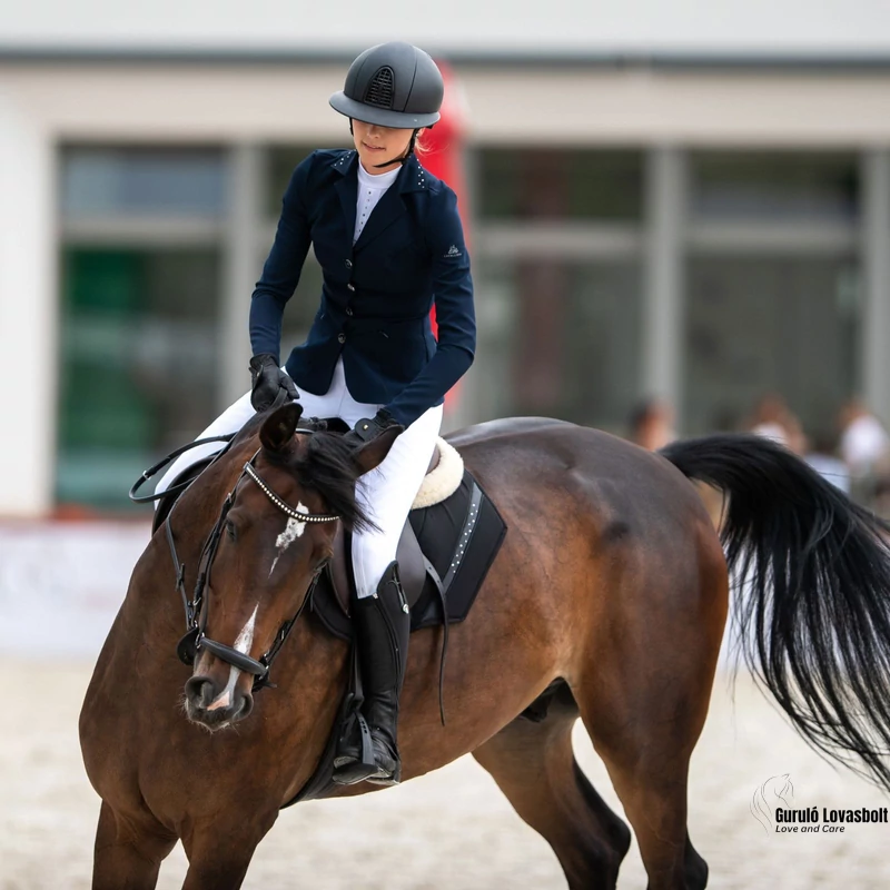 Cavalliera Lovas Versenyzakó - Softshell - custom crystallized
